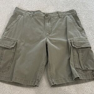 Old Navy Men's Cargo Shorts - Khaki Green